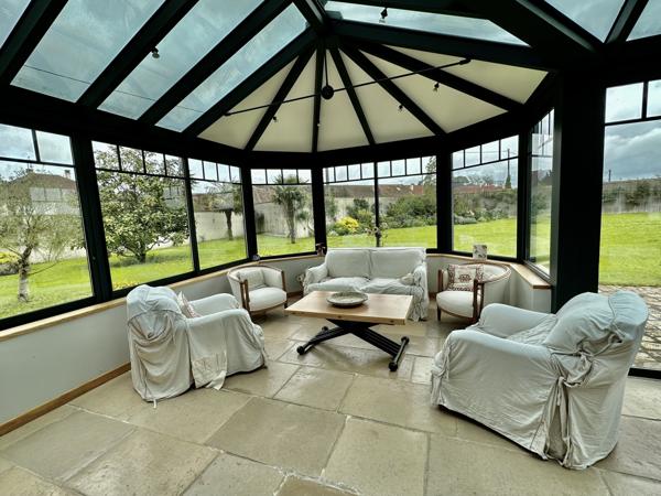 Maison 9 pièces - 310 m²