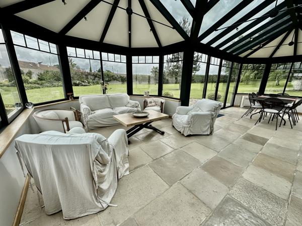 Maison 9 pièces - 310 m²