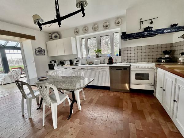 Maison 9 pièces - 310 m²