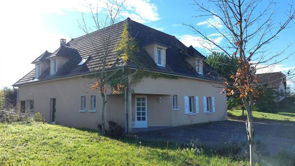 Maison Vauvillers 9 pièce(s) 210 m2 Piscine jardin dépendance