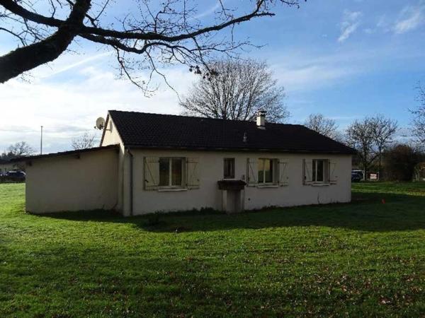 A VERNEUIL SUR VIENNE MAISON DE PLAIN PIED DE 95 M² 3 BELLES CHAMBRES SUR 1509 M² DE TERRAIN