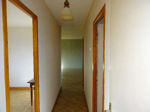 A VERNEUIL SUR VIENNE MAISON DE PLAIN PIED DE 95 M² 3 BELLES CHAMBRES SUR 1509 M² DE TERRAIN