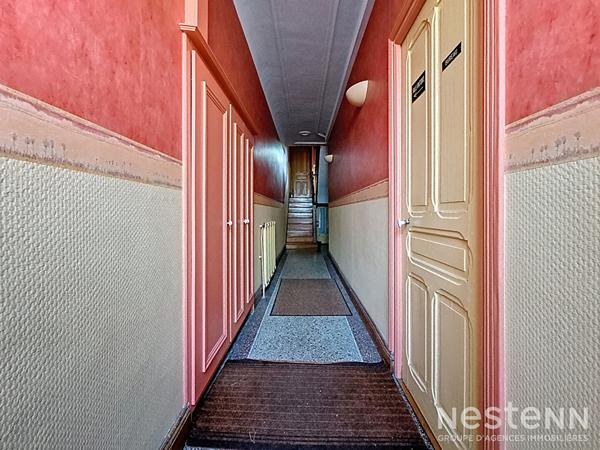 Immeuble Pompey - Immeuble de rapport - Cabinet médical + Duplex T4 vendu loué avec extérieur - Belle opportunité d'investissement - Monopropriété