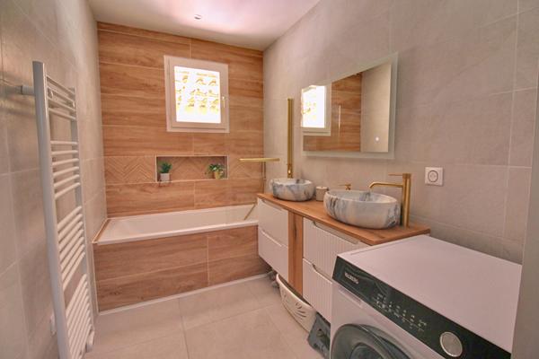 A VENDRE ! EN EXCLUSIVITE - Maison Vidauban 5 pièces - Terrain 1298m2- Piscine- Terrasse- Garage