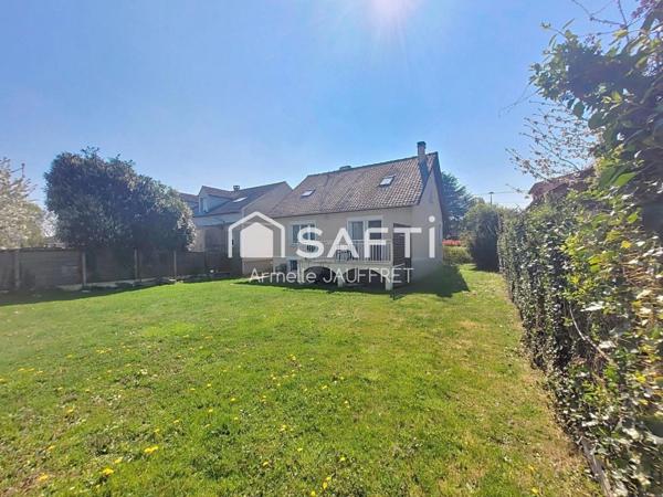 Maison tout à pied: gare, écoles, lycée, commerces