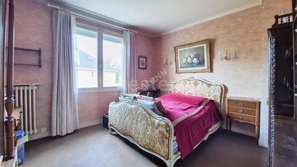 NANTES HIPPODROME - FACULTÉS : A vendre Superbe maison familiale de 8 pièces, 5 chambres (possible 6), jardin, garage. Tout à pied !