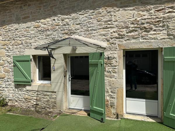 Maison
                                                                                                                                                                                                                                                                                                                        6 pièce(s)                                                                                                                                                                                                          3 chambre(s)                                                                                                                                                                                                          125  m²