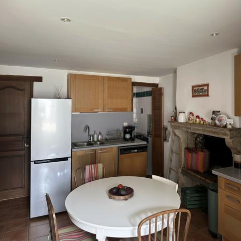 Maison
                                                                                                                                                                                                                                                                                                                        6 pièce(s)                                                                                                                                                                                                          3 chambre(s)                                                                                                                                                                                                          125  m²