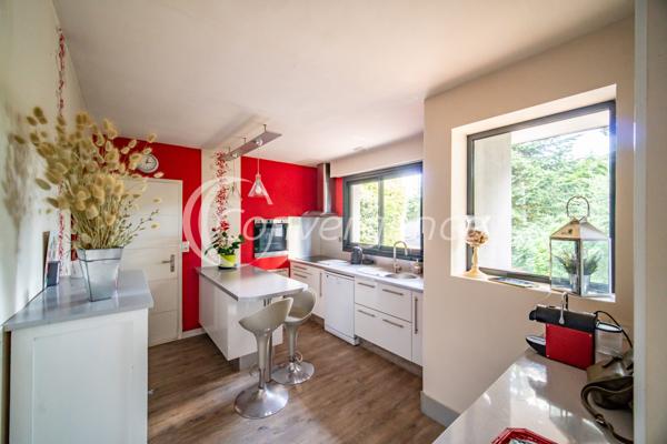 Maison
                                                                                                                                                                                                                                                                                                                        4 pièce(s)                                                                                                                                                                                                          2 chambre(s)                                                                                                                                                                                                          99  m²