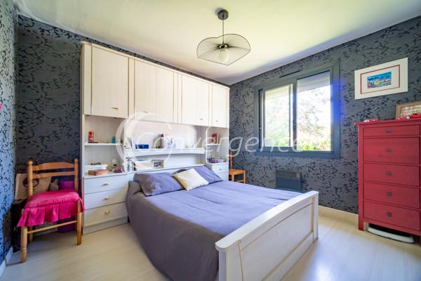 Maison
                                                                                                                                                                                                                                                                                                                        4 pièce(s)                                                                                                                                                                                                          2 chambre(s)                                                                                                                                                                                                          99  m²