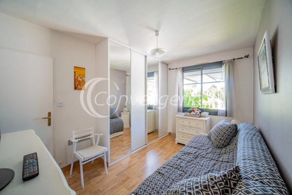 Maison
                                                                                                                                                                                                                                                                                                                        4 pièce(s)                                                                                                                                                                                                          2 chambre(s)                                                                                                                                                                                                          99  m²