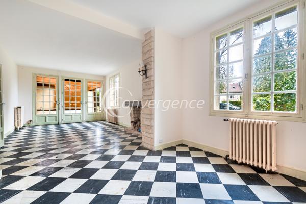 Maison
                                                                                                                                                                                                                                                                                                                        4 pièce(s)                                                                                                                                                                                                          2 chambre(s)                                                                                                                                                                                                          99.42  m²