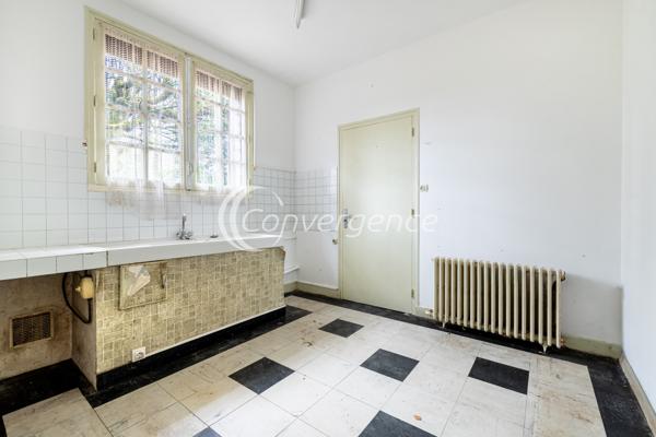 Maison
                                                                                                                                                                                                                                                                                                                        4 pièce(s)                                                                                                                                                                                                          2 chambre(s)                                                                                                                                                                                                          99.42  m²