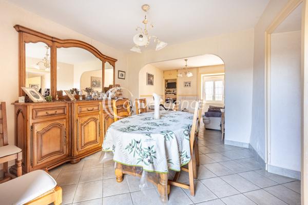 Maison
                                                                                                                                                                                                                                                                                                                        5 pièce(s)                                                                                                                                                                                                          3 chambre(s)                                                                                                                                                                                                          119  m²