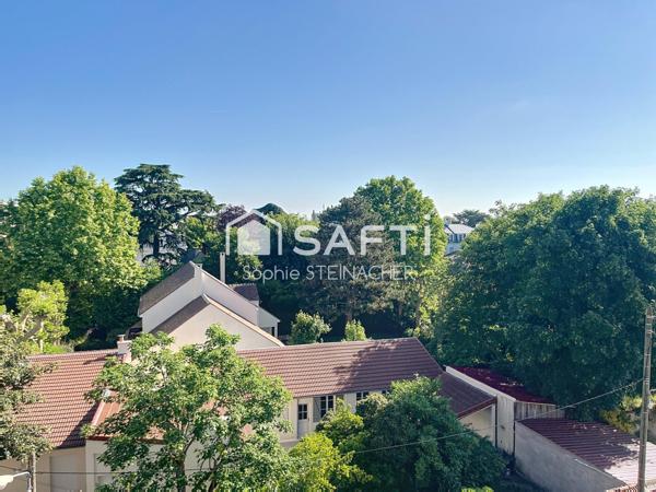 Appartement 3 chambres, 6 minutes à pied RER A