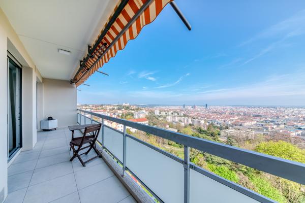 LYON 5 - Saint-Irénée : 3 pièces 97 m2 avec balcon et vue panoramique