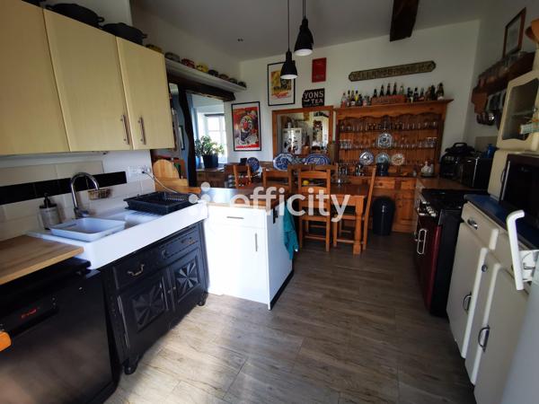 Maison
         4 pièces
        - 134 m² Exclusivité 250 000 € *