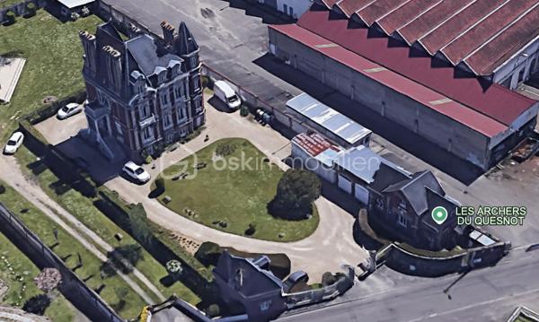 Un investissement immobilier qui a du caractère ? C'est à Saint-Aubin-lès-Elbeuf 76410 ! 

Devenez propriétaire de cet ensemble immobilier de 6 logements + 6 garages au milieu d'un grand parc qui se décompose comme suit : 

- Un manoir divisé en 4 appartements : 
    - un appartement T4 de 112m2 avec garage loué 875 € / DPE : E
    - un appartement T3 de 100m2 avec garage loué 640 € / DPE : F
    - un appartement T3 de 100m2 avec garage loué 846 € / DPE : E
    - un appartement T3 de 101m2 loué 847 € / DPE : F

- Une maison T4 de 120m2 avec garage louée 825 € / DPE : E

- Une maison de 70m2 avec garage louée 570 € / DPE : G

Revenus annuels : 55 230 €
Taxe foncière : 6160 €
PNO : 960 €
Chaque logement a une entrée indépendante. 

Rentabilité nette de 7,15 % ! 
Si vous ajoutez une enveloppe travaux de 50 000 €, par exemple pour les DPE et défiscaliser, la renta de 6,65 % est toujours bonne ! 

Ne tardez pas !

PS : le shooting photo arrive bientôt