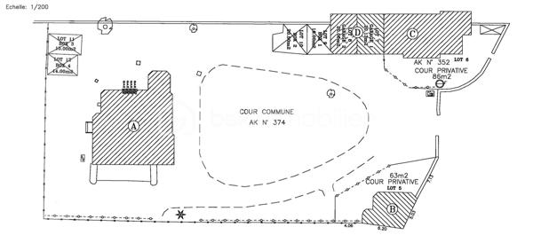 Un investissement immobilier qui a du caractère ? C'est à Saint-Aubin-lès-Elbeuf 76410 ! 

Devenez propriétaire de cet ensemble immobilier de 6 logements + 6 garages au milieu d'un grand parc qui se décompose comme suit : 

- Un manoir divisé en 4 appartements : 
    - un appartement T4 de 112m2 avec garage loué 875 € / DPE : E
    - un appartement T3 de 100m2 avec garage loué 640 € / DPE : F
    - un appartement T3 de 100m2 avec garage loué 846 € / DPE : E
    - un appartement T3 de 101m2 loué 847 € / DPE : F

- Une maison T4 de 120m2 avec garage louée 825 € / DPE : E

- Une maison de 70m2 avec garage louée 570 € / DPE : G

Revenus annuels : 55 230 €
Taxe foncière : 6160 €
PNO : 960 €
Chaque logement a une entrée indépendante. 

Rentabilité nette de 7,15 % ! 
Si vous ajoutez une enveloppe travaux de 50 000 €, par exemple pour les DPE et défiscaliser, la renta de 6,65 % est toujours bonne ! 

Ne tardez pas !

PS : le shooting photo arrive bientôt