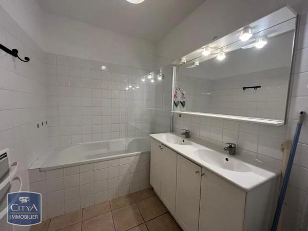 Appartement à louer 4 pièces 73.94m²