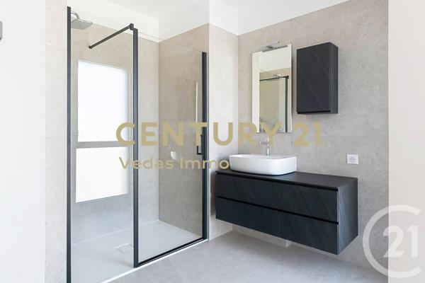 Appartement F3 à vendre  3 pièces - 83,66 m2 ST JEAN DE VEDAS - 34