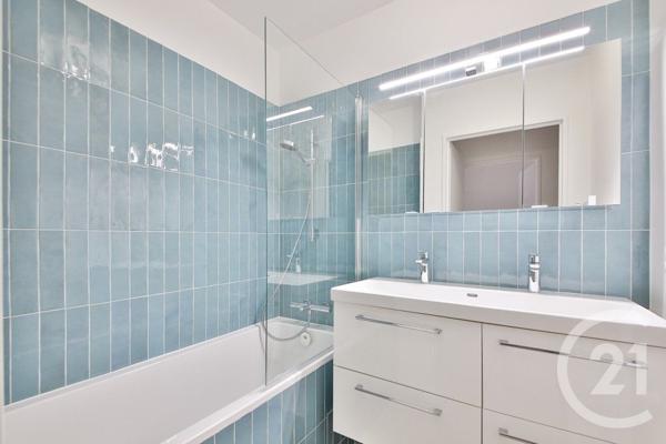 Appartement F4 à vendre  4 pièces - 84,02 m2 COURBEVOIE - 92