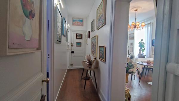 Appartement Haussmanien Immeuble sécurisé 97 m² de Grand Standing