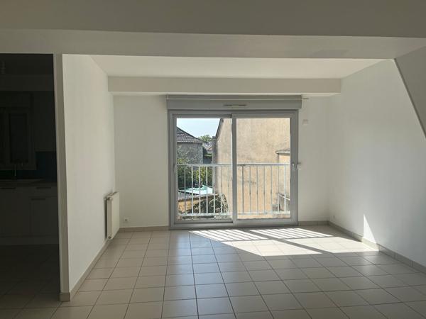 Appartement 4 pièces à louer Châtellerault - 86100 / Réf: 247-4