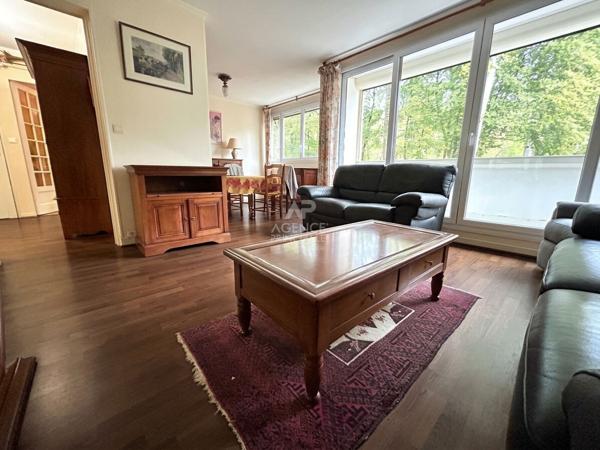 Appartement Poissy 4 pièce(s) 69m2 229 000 € **  - Référence  9412