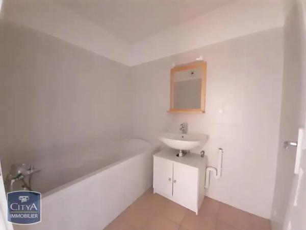 Appartement à louer 3 pièces 64m²