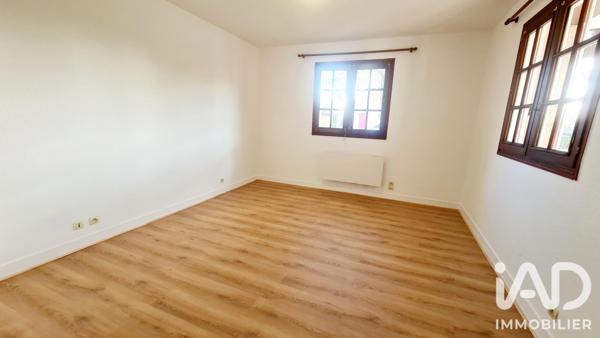 Maison à vendre 9 pièces 227 m² Surville