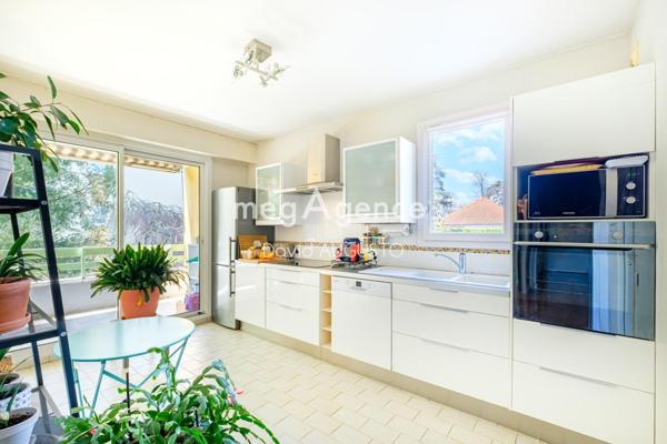 Appartement à Champagne-au-Mont-d'Or, 69410 - 3 pièces 97m²