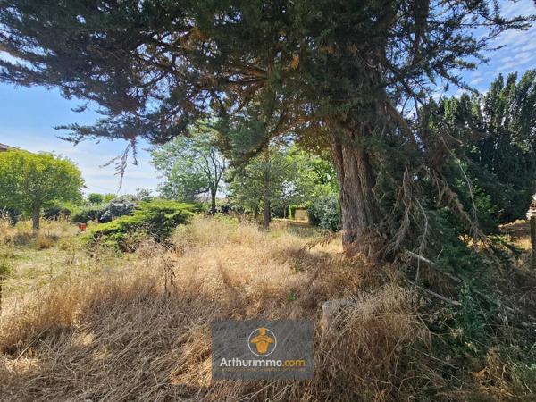 Vente                                                      Terrain
                        
                                         894 m2                     à Saint-Jean-de-Liversay