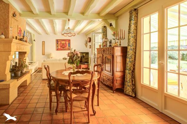 Maison à vendre 472 500 € La Chapelle-aux-Brocs 5 p 186 m² DPE D