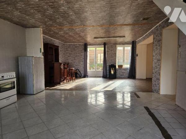 À vendre aux Forges-Saint-Bernard, dans un environnement calme et agréable, à seulement 15 minu...