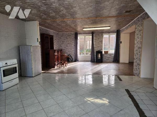 À vendre aux Forges-Saint-Bernard, dans un environnement calme et agréable, à seulement 15 minu...