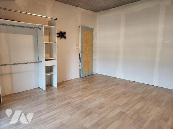 À vendre aux Forges-Saint-Bernard, dans un environnement calme et agréable, à seulement 15 minu...