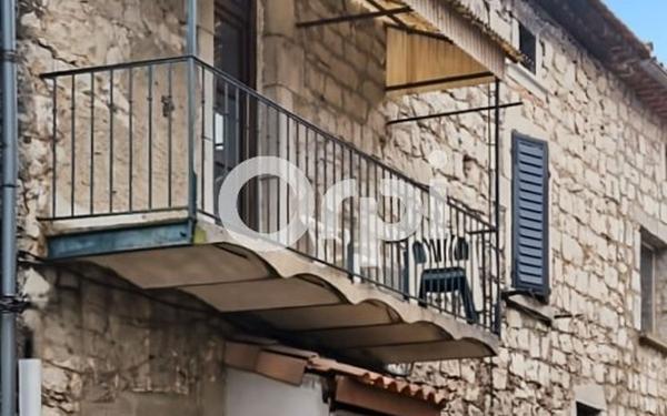 Appartement à vendre    3 pièces •  Ruoms