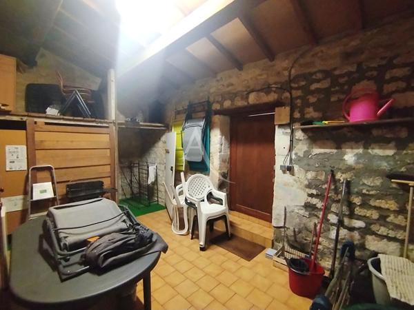 Proche Saintes - Maison 4 pièces avec jardin et dépendance