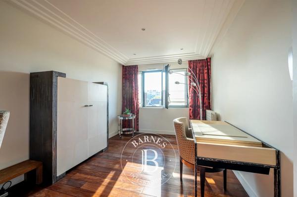 Rueil-Malmaison, Appartement 3 Chambres -  193 m² à vendre
