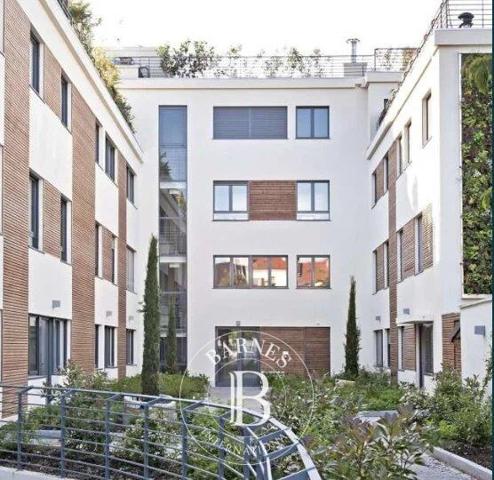 Rueil-Malmaison, Appartement 3 Chambres -  193 m² à vendre
