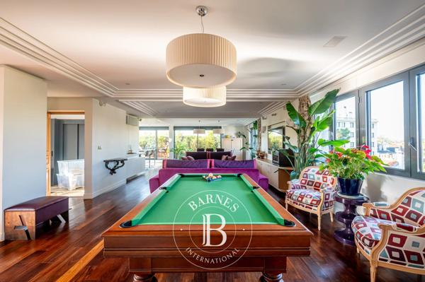 Rueil-Malmaison, Appartement 3 Chambres -  193 m² à vendre