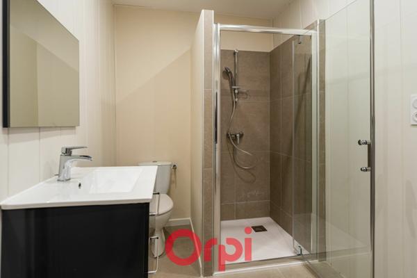 Appartement à louer    4 pièces •  Villeneuve-de-Berg