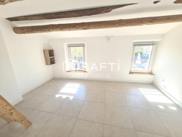GONFARON - Maison de village T5 rénovée avec potentiel commercial, cave voutée aménagée, terrasse tropézienne