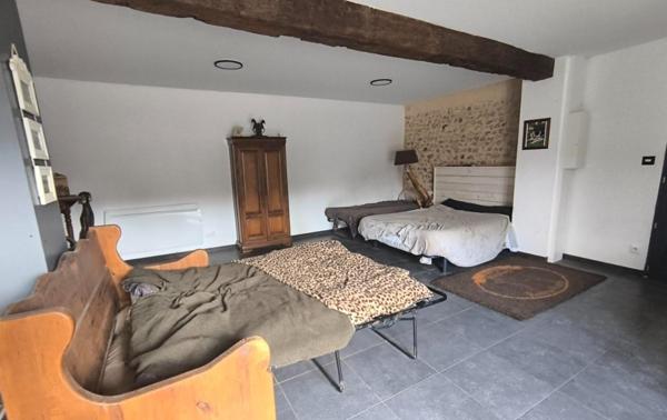 IDEAL CHEVAUX ou CHIENS. CALME, SANS NUISANCE