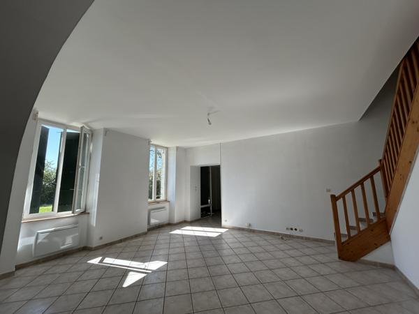 MAISON T4 DANS DOMAINE Villasavary (11150)