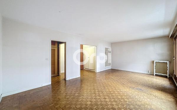 Appartement à vendre    4 pièces • 81,31 m2 Paris 15