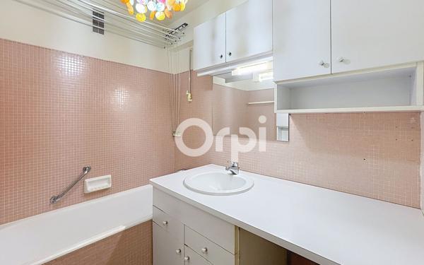 Appartement à vendre    4 pièces • 81,31 m2 Paris 15