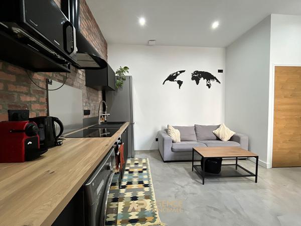 Appartement La Rochelle 2 pièce(s) 33 m2 €191 000 ** - Référence FQ693