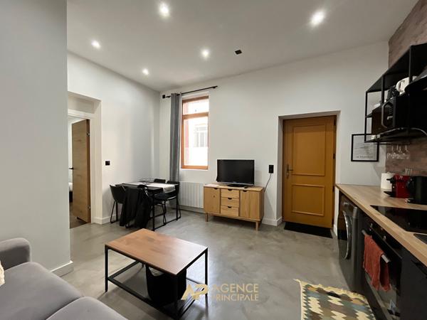 Appartement La Rochelle 2 pièce(s) 33 m2 €191 000 ** - Référence FQ693